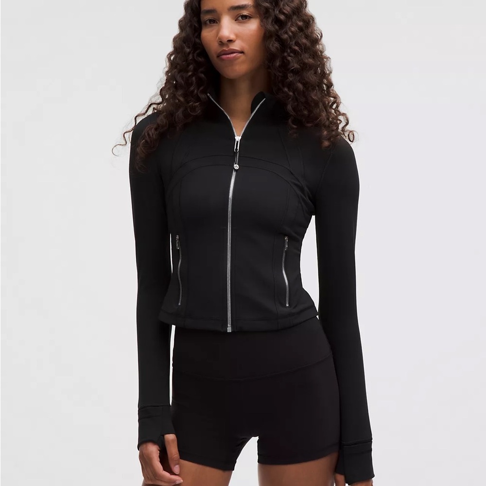 Lululemon Defined cropped jacket *nulu size 2